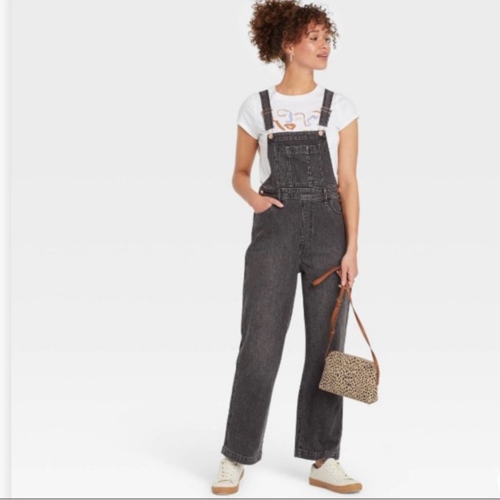 Universal Thread Black Wash Denim Women’s Overalls